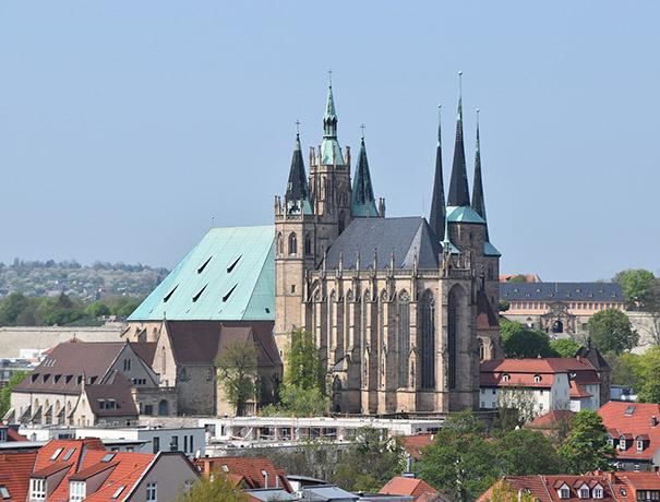 picture of the Dom of Erfurt, photo by ringelbaer on Pixabay