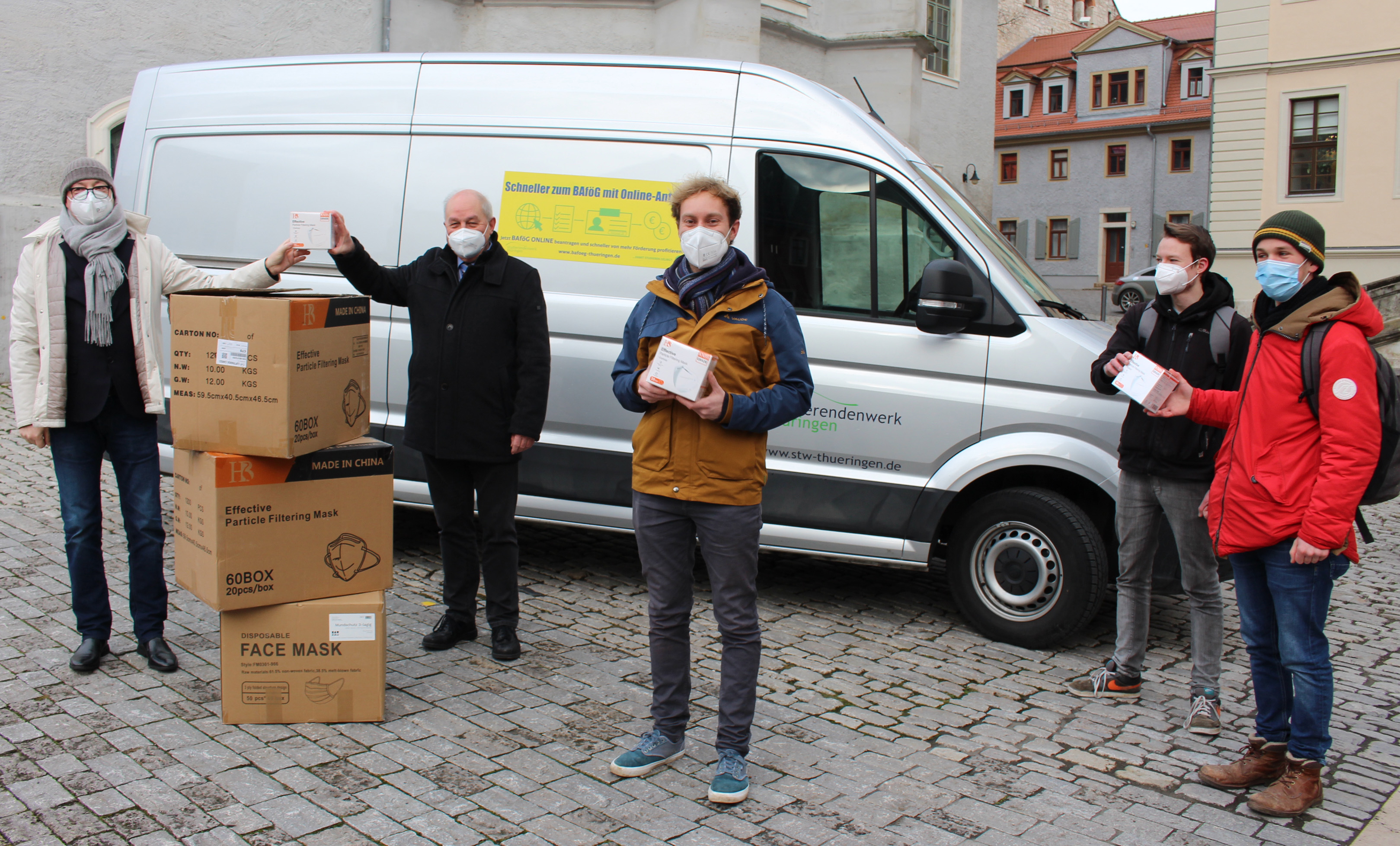 Übergabe der Masken